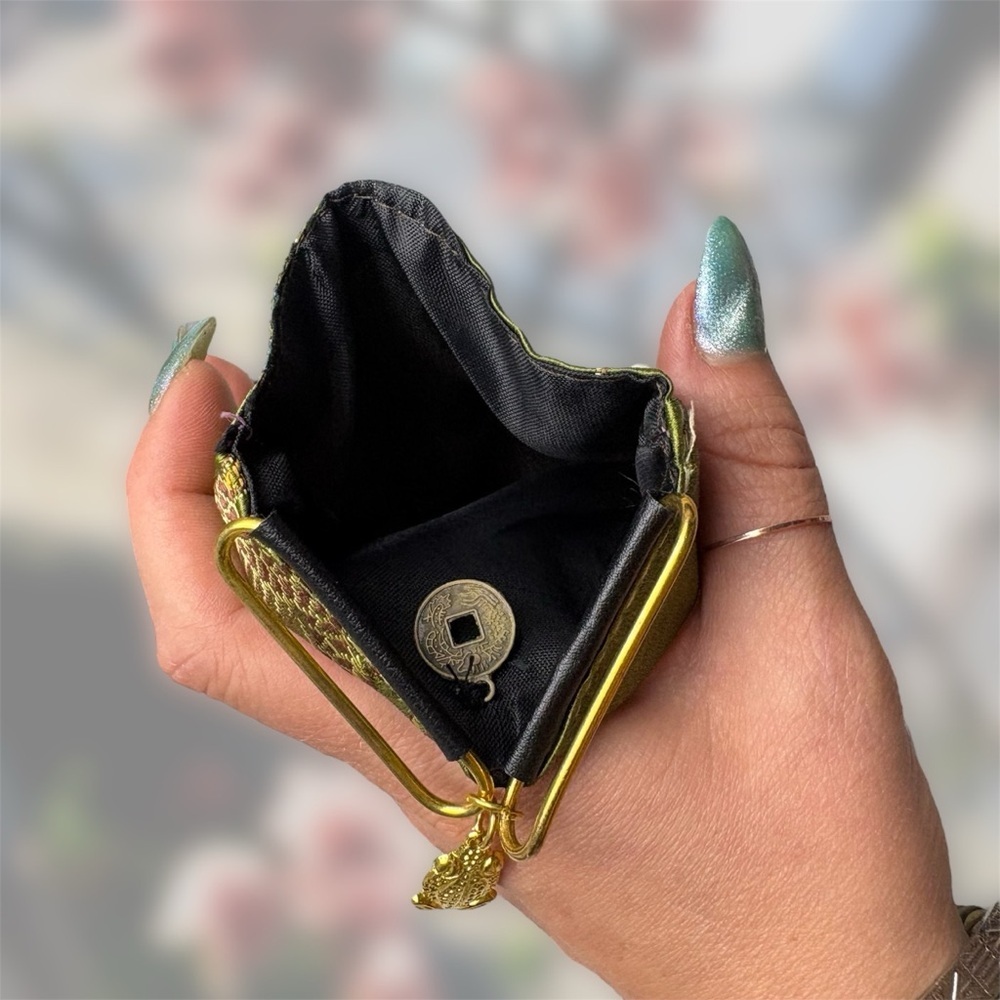 Chinese Silk Frog Pouch-Green Floral with Gold Frog Charm - Great For Small Gift - Picture 8 of 12